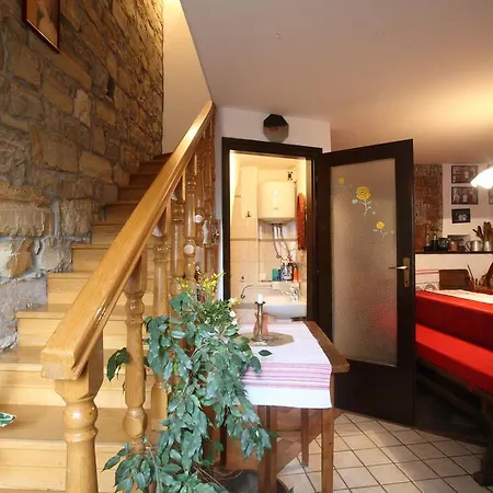 Dom wakacyjny House Fiorela *